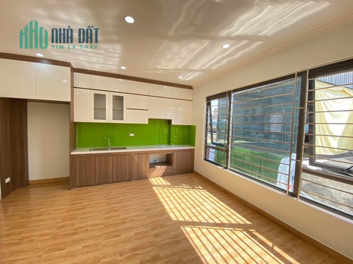 TRUNG TÂM NGÃ TƯ SỞ, NHÀ 38M x 6 TẦNG,  ĐẸP Ở NGAY 5M Ô TÔ ĐÔ, 50M RA PHỐ LH: 0989041158
