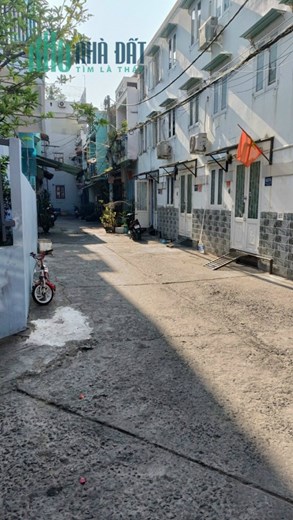 BÌNH TÂN GIÁP TÂN PHÚ - NGUYỄN SƠN 24m2,HXH 2 Tầng nhỉnh 2 tỷ