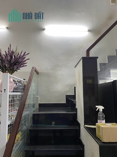 Bán nhà HXH đường Ni Sư Huỳnh Liên, Tân Bình, 52m2, 4.4x12, 4 tầng, 4PN, chỉ 6.5 tỷ TL chính chủ.
