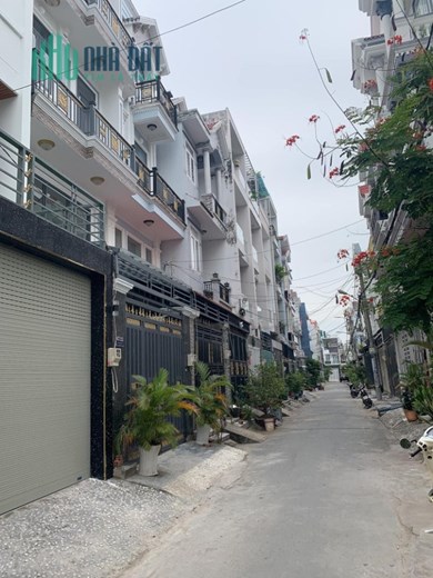 PHỐ LIỀN KỀ - MỚI HIỆN ĐẠI , 69m2, 5 tầng, Giá 6.9 Tỷ, full nội thất
