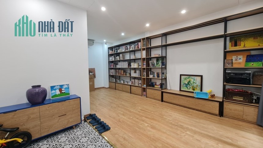 Siêu phẩm! Bán nhà phố Nhân Hòa, Thanh Xuân. 50m2. MT 7.5m. Ô TÔ đỗ cửa. KD. Nhỉnh 6 Tỷ. 0378230032.