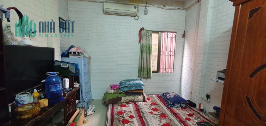 Bán nhà Hoàng Mai, Dt 18m, nhà 4.5 tầng, ngõ thông giá 1 tỷ x