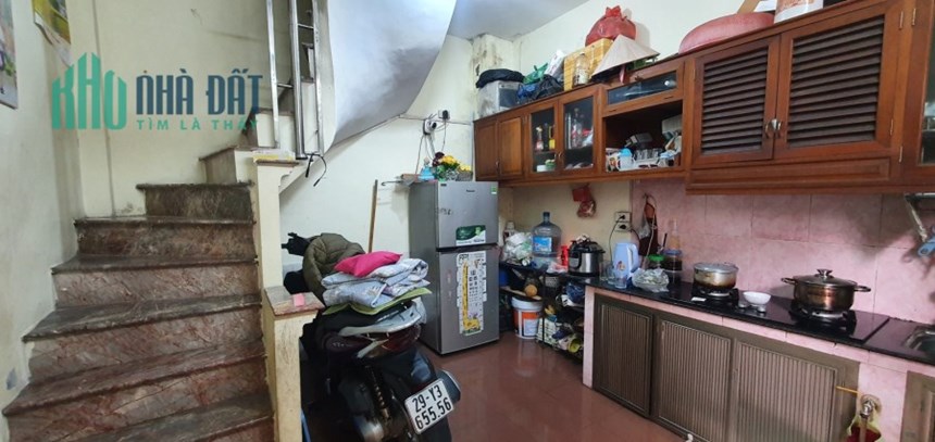 Bán nhà Hoàng Mai, Dt 18m, nhà 4.5 tầng, ngõ thông giá 1 tỷ x