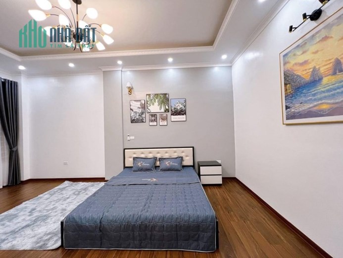 Nhà đẹp cần bán đường Ngô Thì Nhậm, Q.Hà Đông, 40m2, giá 4.8 tỷ.