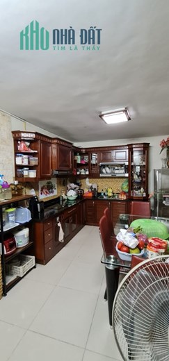 Nhà phố Ngọc Hà 55X5T, ngõ thẳng, ô tô đỗ cửa, gần mặt phố, ở luôn, nhỉnh 9 tỷ.