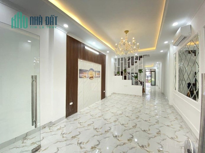 Nhà phân lô, ngõ thông, ô tô đỗ cửa, kinh doanh, 2 thoáng, thang máy 68X5T, 18 tỷ.