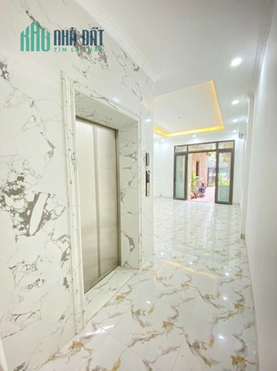 Nhà phân lô, ngõ thông, ô tô đỗ cửa, kinh doanh, 2 thoáng, thang máy 68X5T, 18 tỷ.