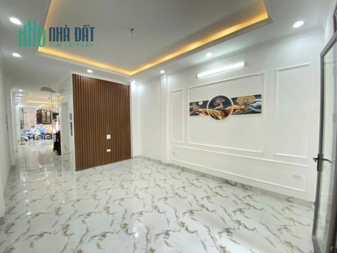 Nhà phân lô, ngõ thông, ô tô đỗ cửa, kinh doanh, 2 thoáng, thang máy 68X5T, 18 tỷ.