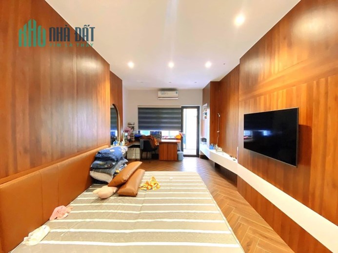 Tây sơn 90m2 khu víp- Phân Lô-KD- 2 Thoáng- mặt tiền 5m-giá 16 tỷ.