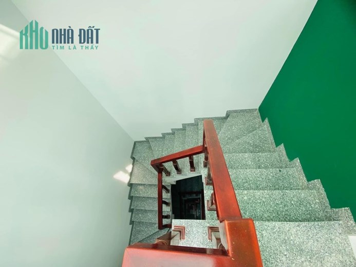 Nhà Mới  Gần Mặt Tiền Bà Hạt Ngang 4.3m-Nở Hậu 5Tầng Đúc Hẻm Thông
