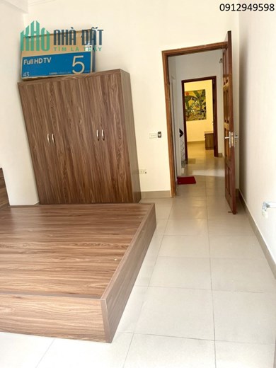 Bán Gấp nhà phố Thái Thịnh, 39m 4Tg MT3,6m lô góc, KD  ô tô Chỉ  5 tỷ.
