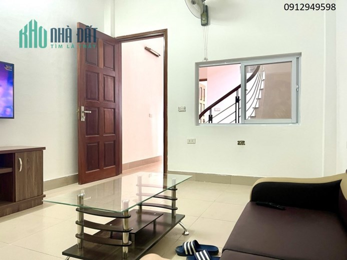 Bán Gấp nhà phố Thái Thịnh, 39m 4Tg MT3,6m lô góc, KD  ô tô Chỉ  5 tỷ.