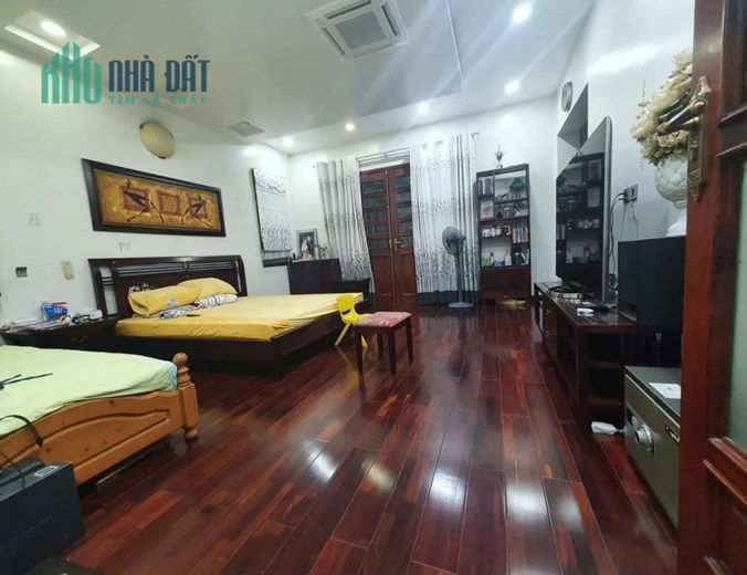 Anh Tiến bán gấp nhà liền kề 6B Làng việt kiều Châu Âu, MT 8m, 96m2 chỉ 13.68 tỷ. Lh 0989.62.6116
