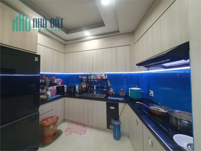 Bán Gấp Nhà Võ Văn Ngân, Thủ Đức, Diện Tích 64M2, 4 Tầng, Giá Giảm Sâu 5,5 Tỷ, Xách Vali Ở Ngay