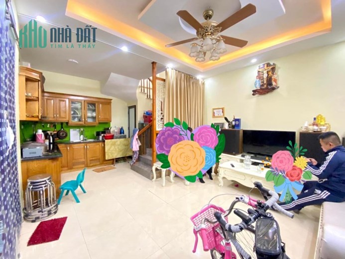 Nhà định công thượng 35m2,ngõ rộng,đẹp,nhà mới,giá 3,2 tỷ
