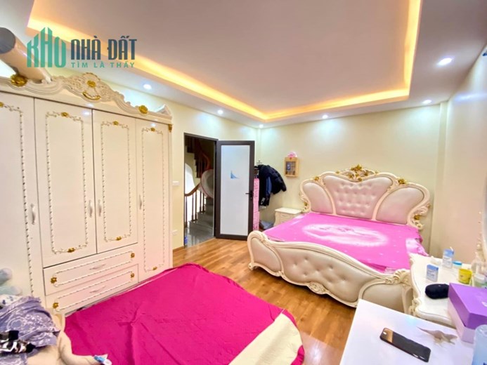 Nhà định công thượng 35m2,ngõ rộng,đẹp,nhà mới,giá 3,2 tỷ