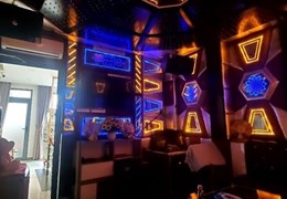 Bán nhà Mặt tiền Phan Chu Trinh, P.12 bình Thạnh, 40m2 (4m x 10m) 4 Tầng, Phòng Karaoke