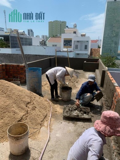 Bán nhà ngộp bank Nguyễn Biểu Vĩnh Hải Nha Trang gần chợ và biển 0985451850