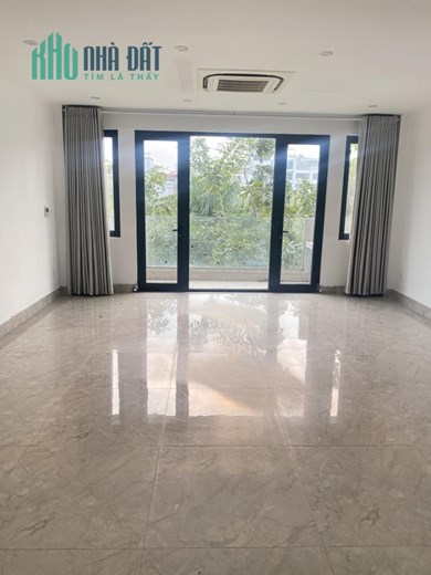 Bán nhà mặt phố Quan Hoa, Cầu Giấy 65m, 7 tầng, mặt tiền 5.5m, kinh doanh, giá 22.8 tỷ