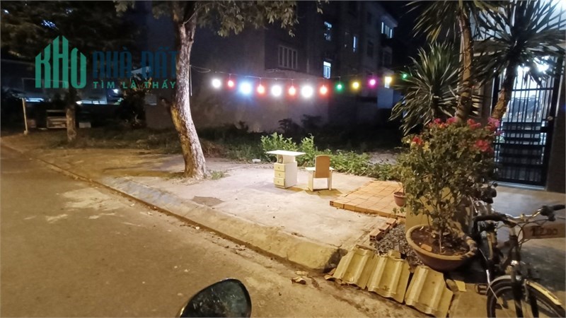 Phòng Studio KDC SADECO full nội thất, bancol, cửa sổ, hầm xe.