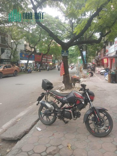 Bán lô đất 95m mặt đường Nguyễn Viết Xuân- Hà Đông  Giá chỉ 15,5 tỷ
 Mặt Tiền 5,5m  , đầu tư  Xây