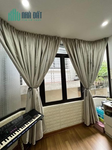 Bán nhà Xuân La 38m2, 6 tầng, giá 4 tỷ 9 - Ngõ thông, kinh doanh, Cần bán gấp.