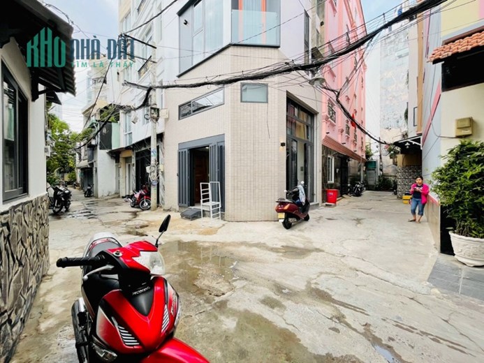 Căn Góc 2 MT Xe Tải -  Hoàng Văn Thụ , P8 , Quận Phú Nhuận .