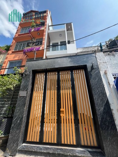 10m ra MT - HXH Nguyễn Công Hoan , P7 , Quận Phú Nhuận .