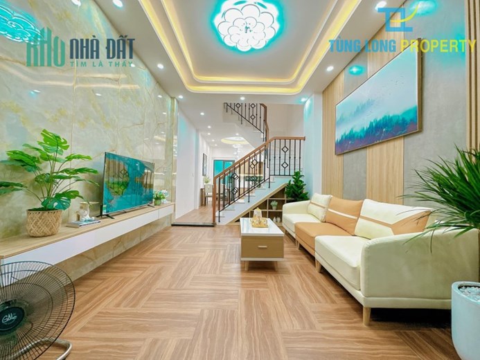 Siêu phẩm 4 tầng Kiệt 3m5 Tiểu La, Hòa Cường Bắc ôtô tải chạy tới nhà thoáng má