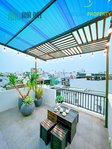 Siêu phẩm 4 tầng Kiệt 3m5 Tiểu La, Hòa Cường Bắc ôtô tải chạy tới nhà thoáng má