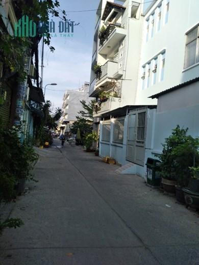 Chính chủ bán nhà HXH quay đầu, xe tải vào thoải mái, Dương Quảng Hàm, P5, 5x12m, 3 tầng.