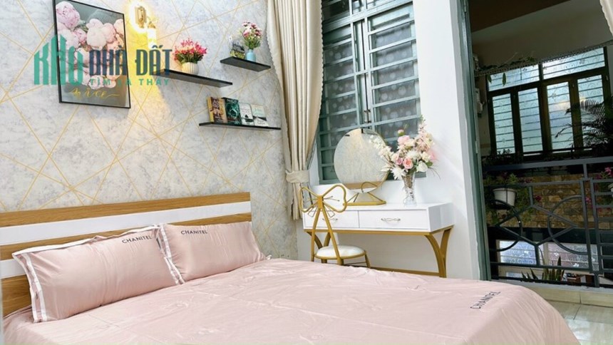 Bán nhà nhỏ 2ty450 Gò Vấp kèm nội thất
