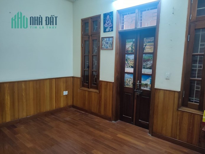 Bán nhà 72m2 phố Yên Hoa, Tây Hồ 20m Ô tô tránh View Hồ Tây 6.7 Tỷ