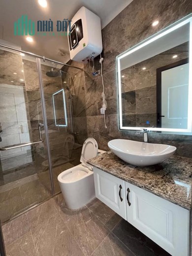 Bán nhà lô góc mới koog, MORNING qua nhà 35m2 5 tầng 4.1 tỷ. Cổ Nhuế.