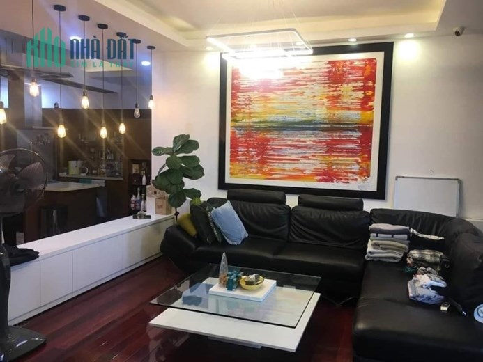 Bán nhà phố Vũ Trọng Phụng, Thanh Xuân. 30m2 x 5T, nhỉnh 4 Tỷ. Ô TÔ. NHÀ MỚI. Ở NGAY. 0378230032.