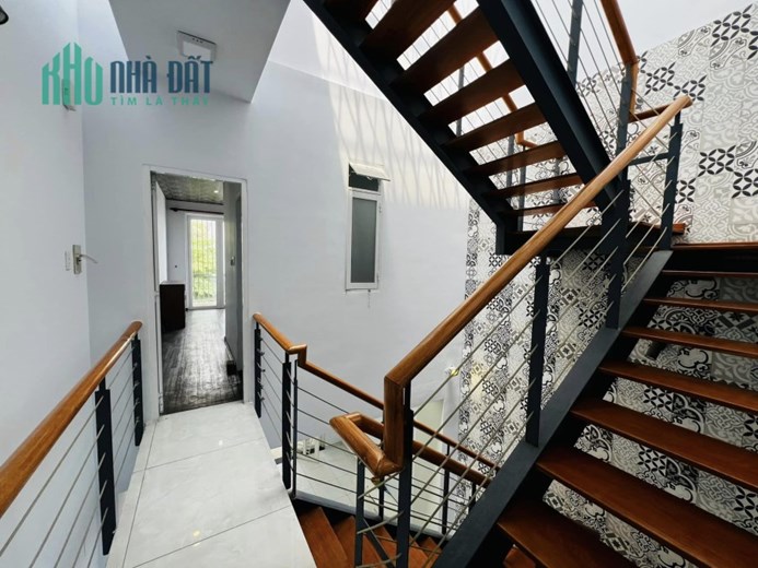 NHÀ NGỘP BANK HẺM 6M ĐƯỜNG NGUYỄN OANH- CẦN BÁN GẤP CHỈ 5.9 TỶ - 70M2 - 4.5X15M - 3 TẦNG.
