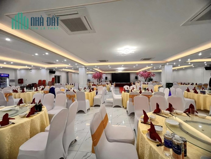 Bán tòa nhà sự kiện cho thuê 3.6 tỷ phố Lê Quang Đạo Mỹ Đình Hà Nội.