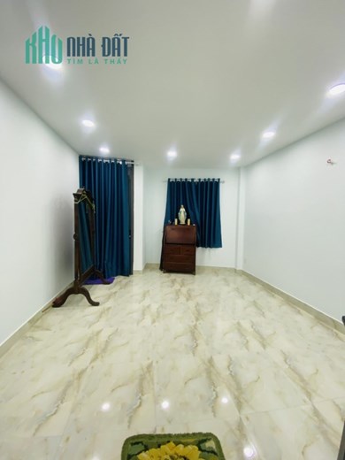 Nhà Thành Thái, Dtsd 65m2, nhà mới vào ở ngay, sổ vuông A4, chỉ 6 tỷ 8. liên hệ 093878533