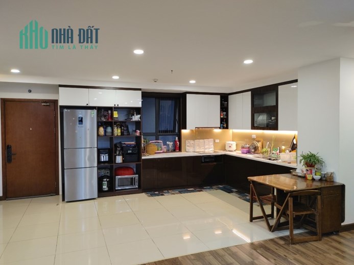 Chính Chủ Bán Căn Góc 139m2 Toà Cao Cấp Diamond - (toà VIP nhất khu chung cư goldmark city 136 Hồ