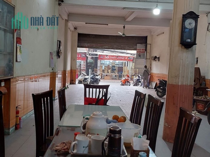 Cho thuê Tòa nhà KD 5 tầng, 200m2, 5t, mt6m, 160 triệu, Đê La Thành.