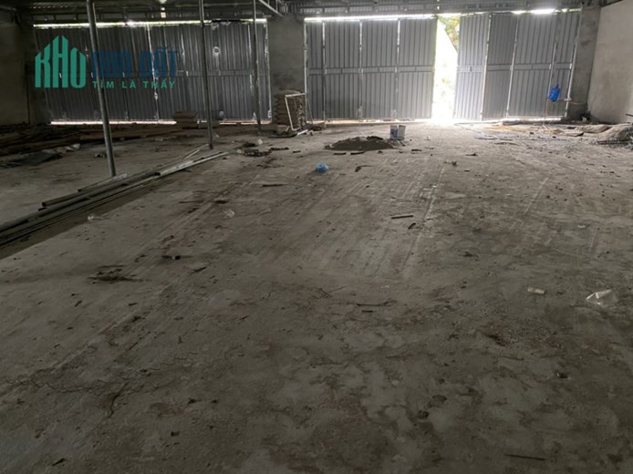 Cho thuê 400m kho xưởng tại Thường Tín Hà Nội. Xe container đỗ cửa giá 15 triệu
