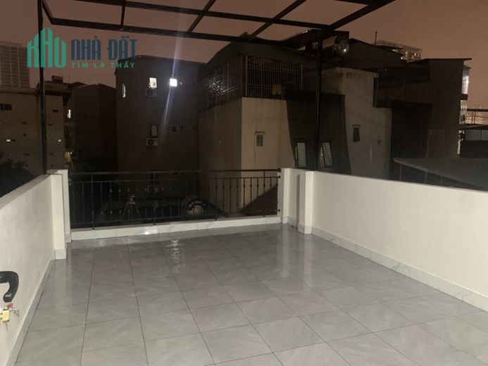 Cho thuê nhà nguyên căn lâu dài tại Mỹ Đình 4 tầng, 19 tr/tháng ô tô qua, khu dân cư đông đúc, kinh