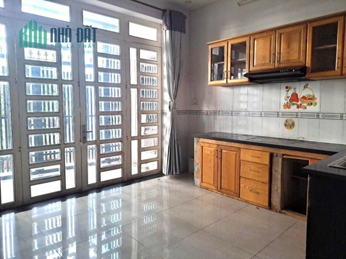 chủ bán gấp giá tốt đường trường chinh, hẻm 6m, 51m2 chỉ 6.599 tỷ, nhà đẹp ở ngay