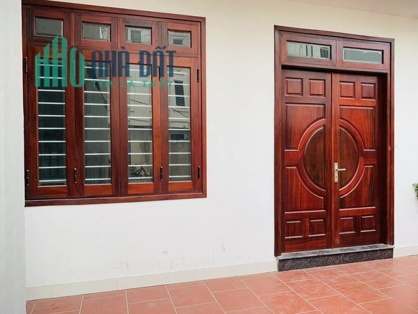 BÁN NHÀ MỚI 4 TẦNG  44 m2  NGUYỄN VĂN LINH ( THẠCH BÀN)  chỉ hơn 3 tỷ