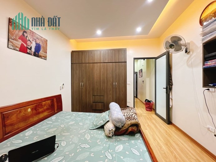 NHÀ ĐẸP PHÂN LÔ 4 TẦNG ĐA SỸ, Ô TÔ ĐỖ CỬA, DT 42M GIÁ 5.3 TỶ.
