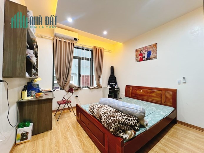 NHÀ ĐẸP PHÂN LÔ 4 TẦNG ĐA SỸ, Ô TÔ ĐỖ CỬA, DT 42M GIÁ 5.3 TỶ.