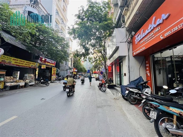 Siêu phẩm, tòa nhà Mp Hoàng Văn Thái, diên tích 110m, 9 tầng, mặt tiền 4.3m, giá 30 tỷ