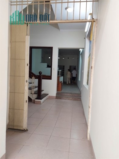 Cho thuê nhà mặt tiền 1 trệt 1 lầu đường nguyễn văn trỗi p4, tp.vũng tàu