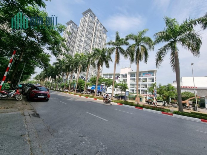 Giảm 1 tỷ Bán Nhà riêng Phố Nguyễn Khánh Toàn, Cầu giấy 60m 5T Gara Ô tô 12,x tỷ