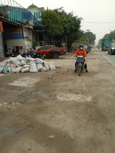GIÁ NHỈNH HƠN 3,..tỷ  Sở hữu lô đất mặt đường QL6 60m mặt tiền 6,2m